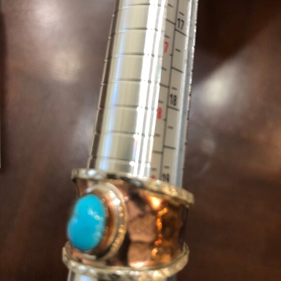 Turquoise Gemstone Ring - Oval Shape - Wide Hammered Copper Band - Size 10 - Picture 7 of 13